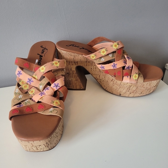 Free People Shoes - Free People Lisbon Platform Mules, BNWT, Size 41